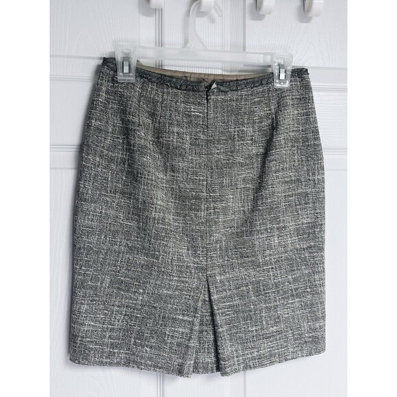 Ann Taylor Pencil Skirt Women's Sz 0 Fine Italian Fabric Oatmeal Beige Neutral - Picture 2 of 7